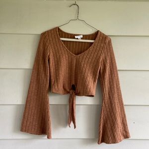 Earthbound flared sleeves crop top size small